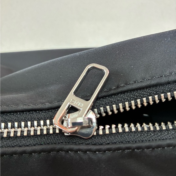 Small Mango Shoulder Bag - Picture 7 of 7